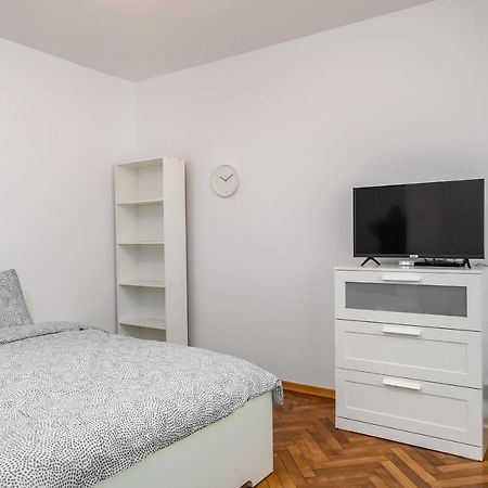 Vlad House Dristor Park Lake Bukarest Kültér fotó